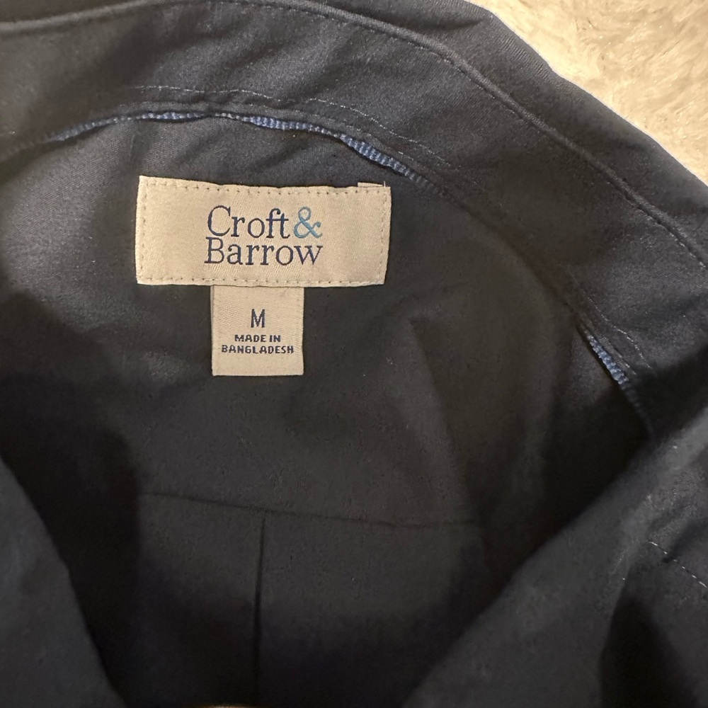 Men's Croft and Barrow Navy Button-Down Shirt - Picture 4 of 8